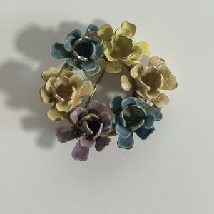 Vintage Sandor Signed Floral Brooch. Enameled Flower Wreath. Rare Retro Pretty